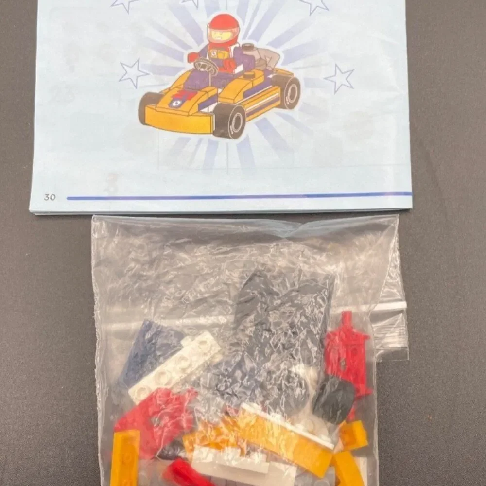 3 LEGO Sets: 75333 Star Wars Starfighter, 76914 Ferrari, 60400 Go Karts -Manuals - Picture 14 of 14